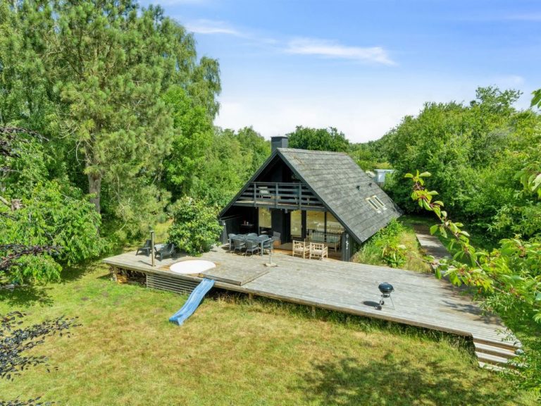 "Epiphania" - 700m from the sea | Boeken bij Flickmyhouse