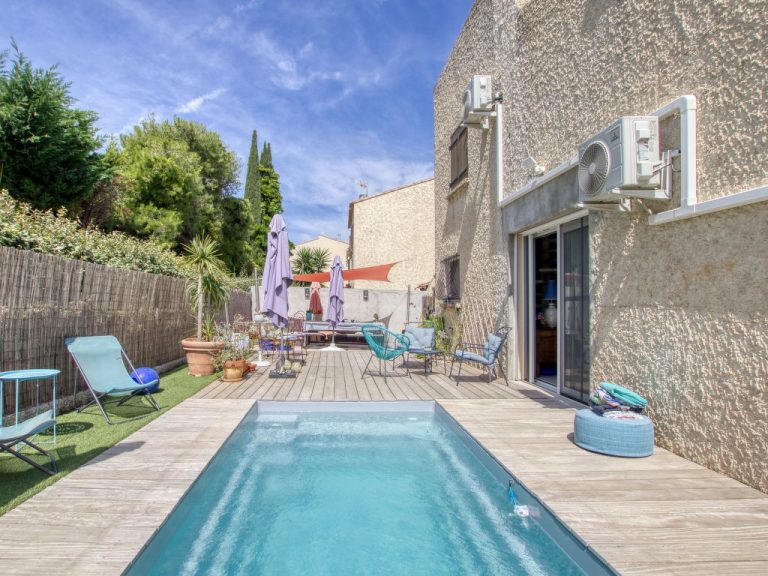 Les Lentisques 21 | Boeken bij Flickmyhouse