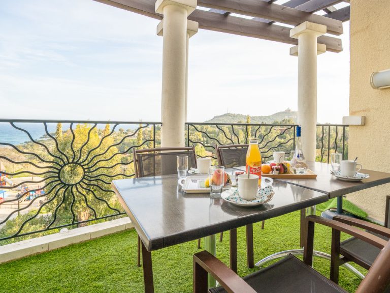 L'Esquinade | Boeken bij Flickmyhouse