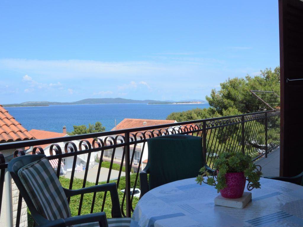 Rose | Boeken bij Flickmyhouse