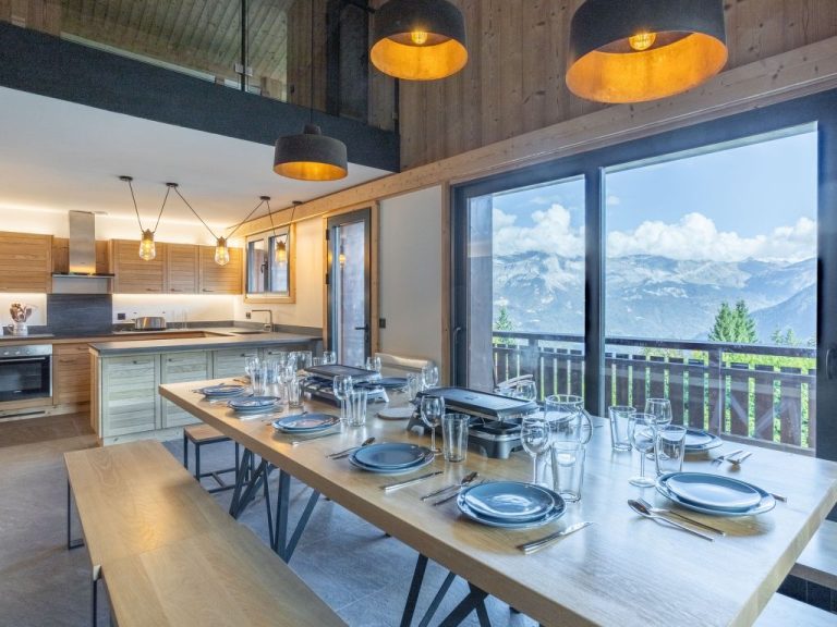 L'Adret | Boeken bij Flickmyhouse