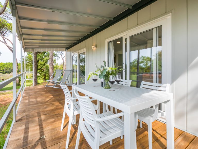 Adria Home | Boeken bij Flickmyhouse