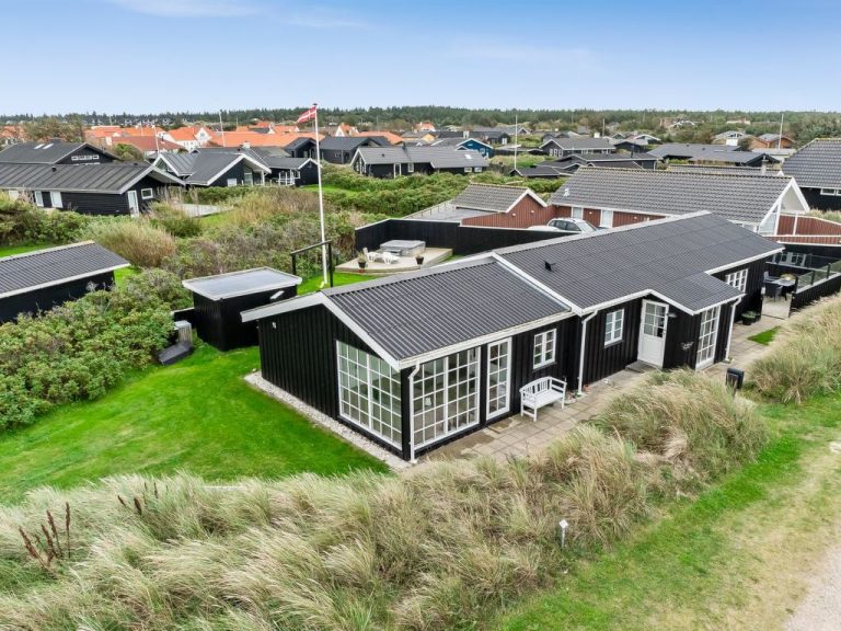 "Wiebke" - 200m from the sea | Boeken bij Flickmyhouse