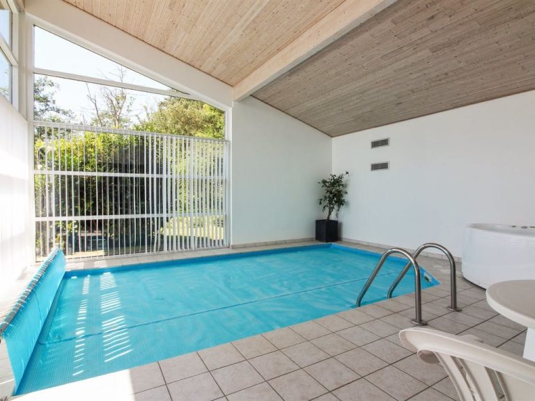 "Elicia" - 950m from the sea | Boeken bij Flickmyhouse