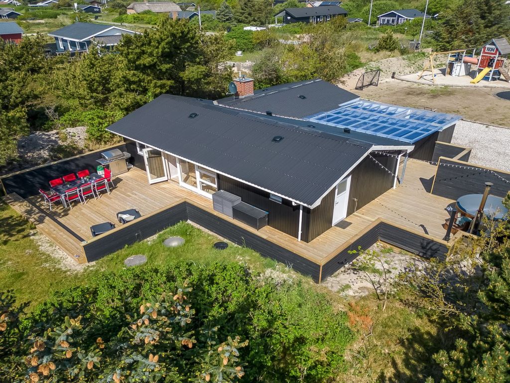 "Finne" - 800m from the sea | Boeken bij Flickmyhouse