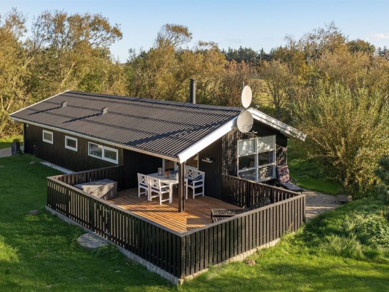 "Anella" - 1.4km from the sea | Boeken bij Flickmyhouse