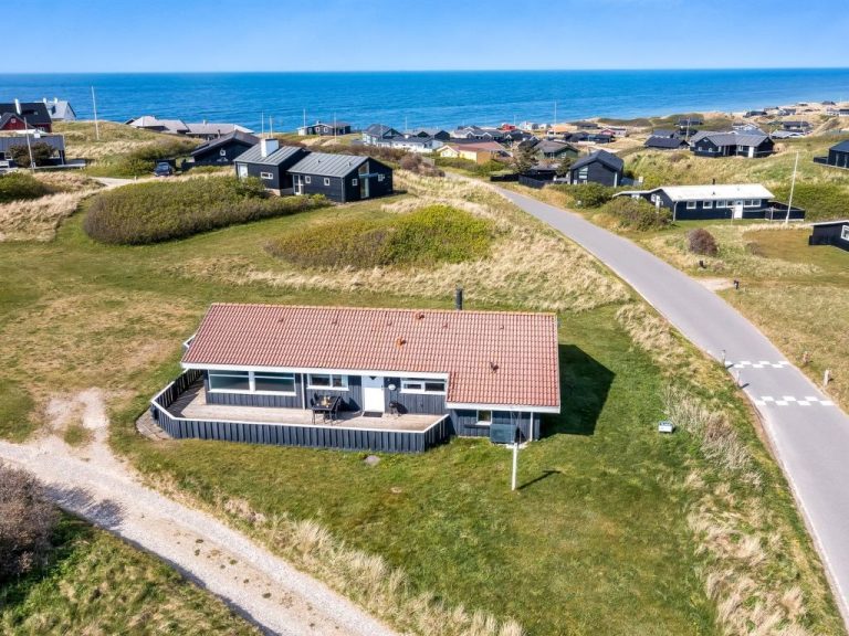 "Venja" - 200m from the sea | Boeken bij Flickmyhouse