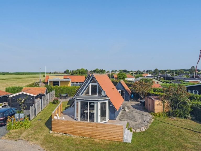 "Leve" - 200m from the sea | Boeken bij Flickmyhouse