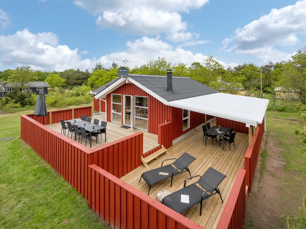 "Halla" - 200m to the inlet | Boeken bij Flickmyhouse