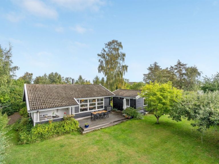 "Gærmund" - 350m from the sea | Boeken bij Flickmyhouse