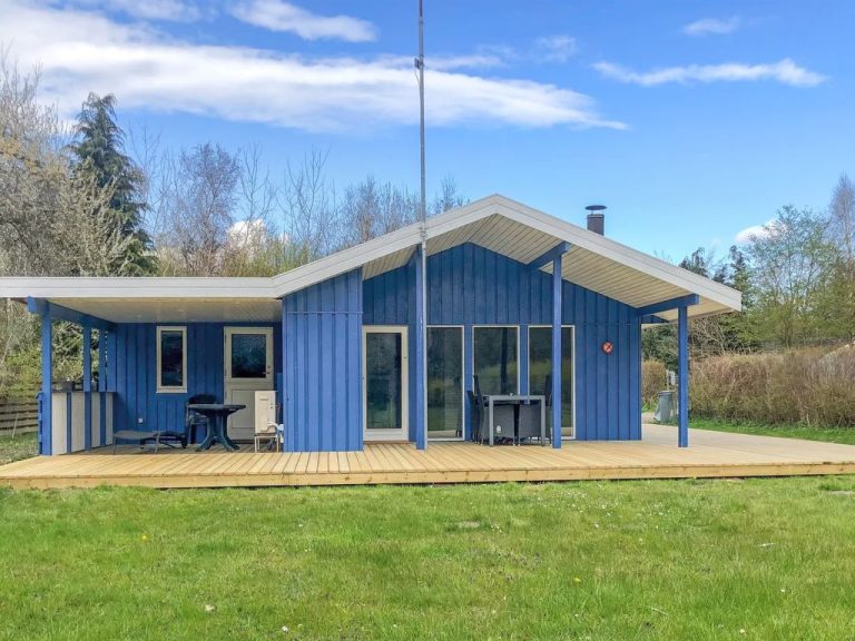 "Trixie" - 1km from the sea | Boeken bij Flickmyhouse