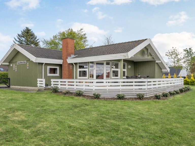 "Guldborg" - 400m to the inlet | Boeken bij Flickmyhouse