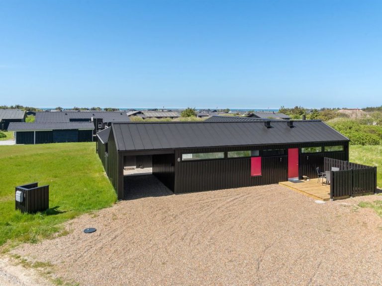 "Claus" - 500m from the sea | Boeken bij Flickmyhouse