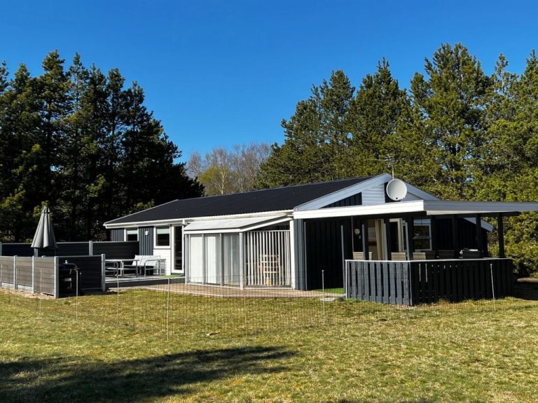 "Algut" - 750m from the sea | Boeken bij Flickmyhouse