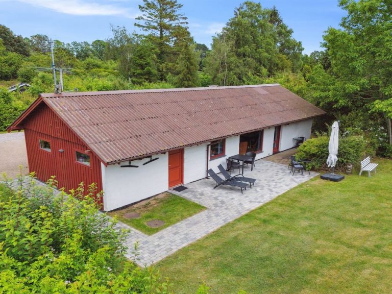 "Merita" - 1.1km from the sea | Boeken bij Flickmyhouse