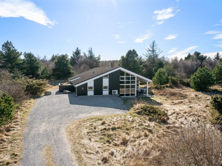 "Riika" - 425m from the sea | Boeken bij Flickmyhouse