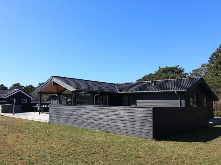 "Ignat" - 175m from the sea | Boeken bij Flickmyhouse