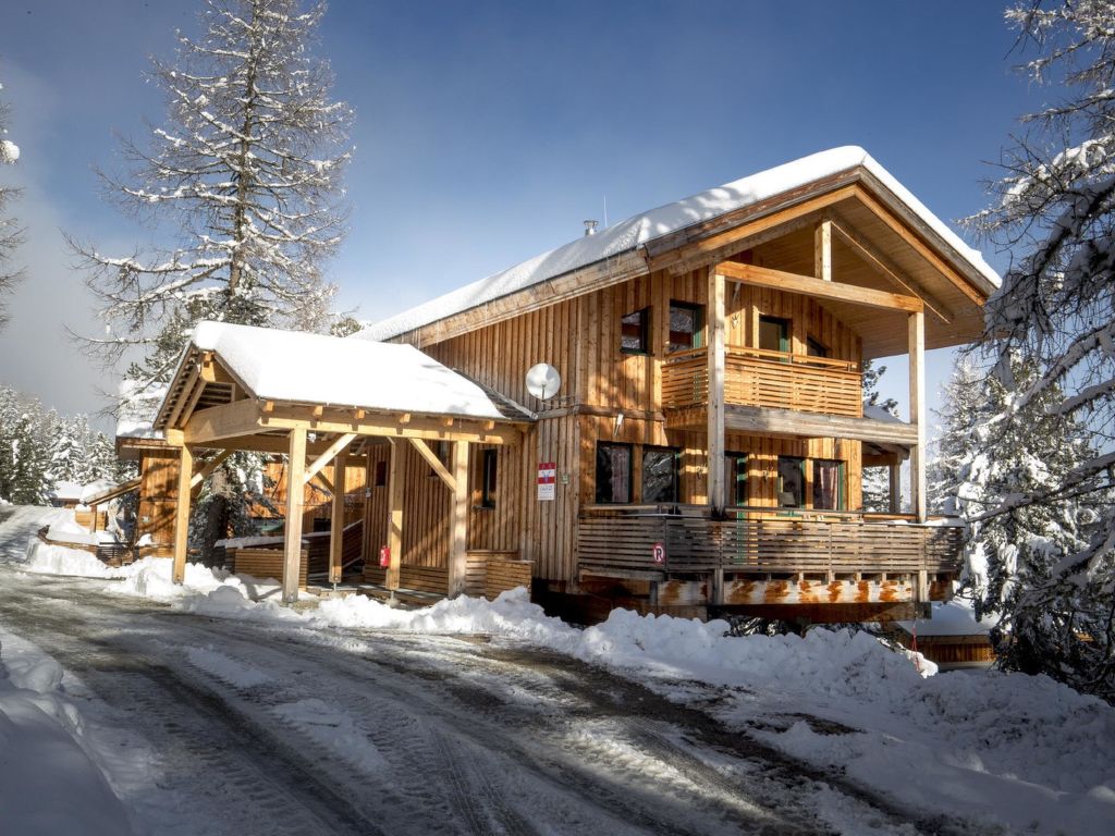 #13 mit IR-Sauna & Sprudelwanne innen | Boeken bij Flickmyhouse