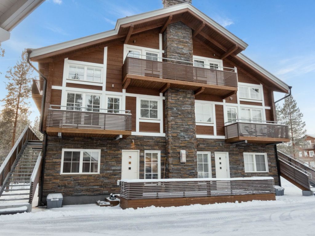 Golfväylä 3h | Boeken bij Flickmyhouse