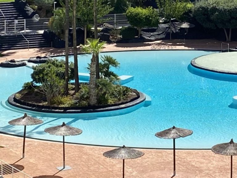 Torre San Marino | Boeken bij Flickmyhouse