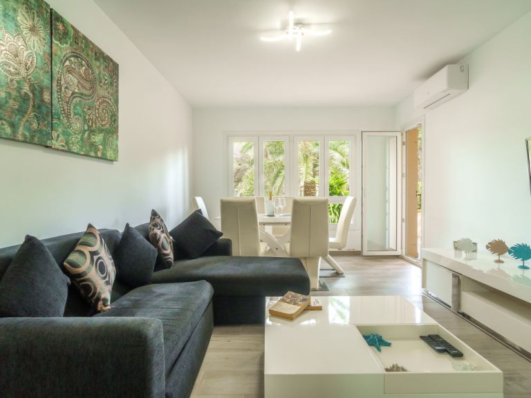 Los Pinos | Boeken bij Flickmyhouse