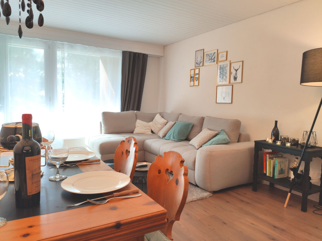 Verbena Apt 4 | Boeken bij Flickmyhouse