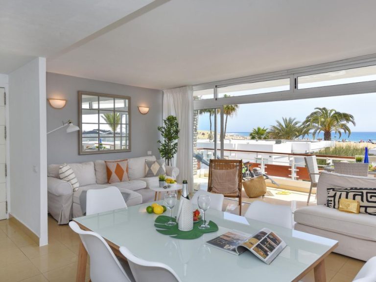 Charca CM18 | Boeken bij Flickmyhouse