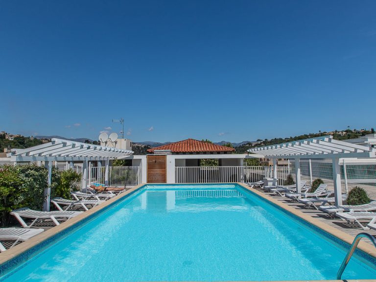 Le Crystal | Boeken bij Flickmyhouse