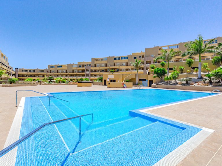 La Perla | Boeken bij Flickmyhouse