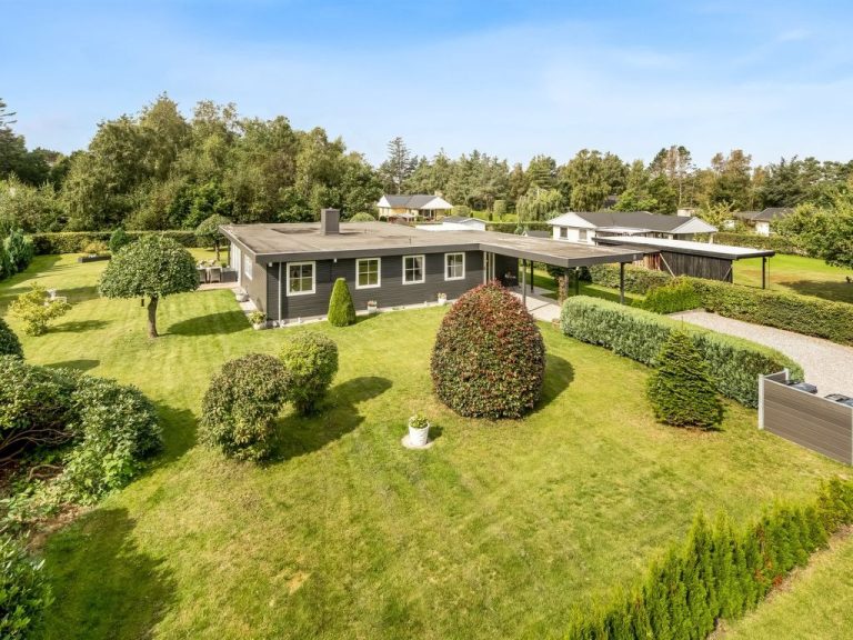 "Söffren" - 150m from the sea | Boeken bij Flickmyhouse