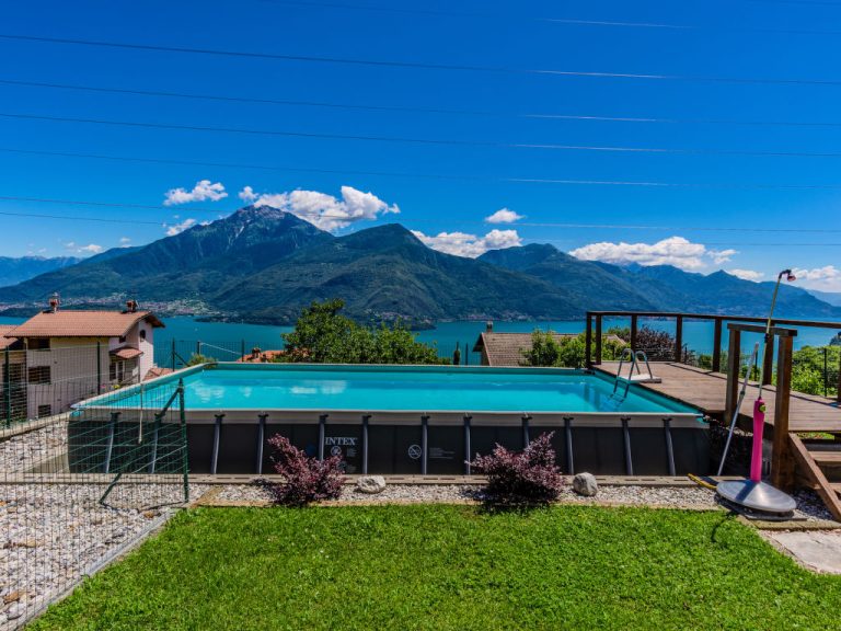 Dora | Boeken bij Flickmyhouse