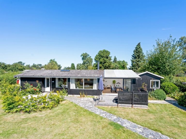 "Keke" - 120m from the sea | Boeken bij Flickmyhouse