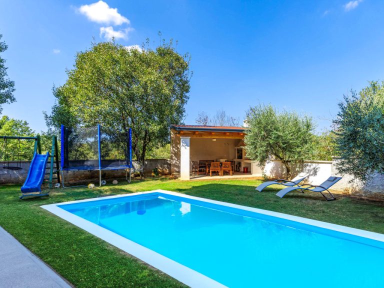 Nina | Boeken bij Flickmyhouse