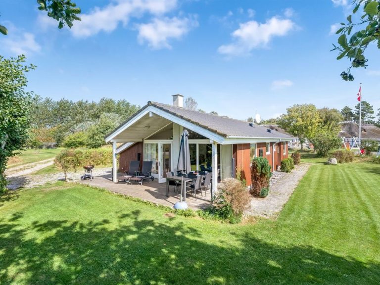 "Alvina" - 45m from the sea | Boeken bij Flickmyhouse