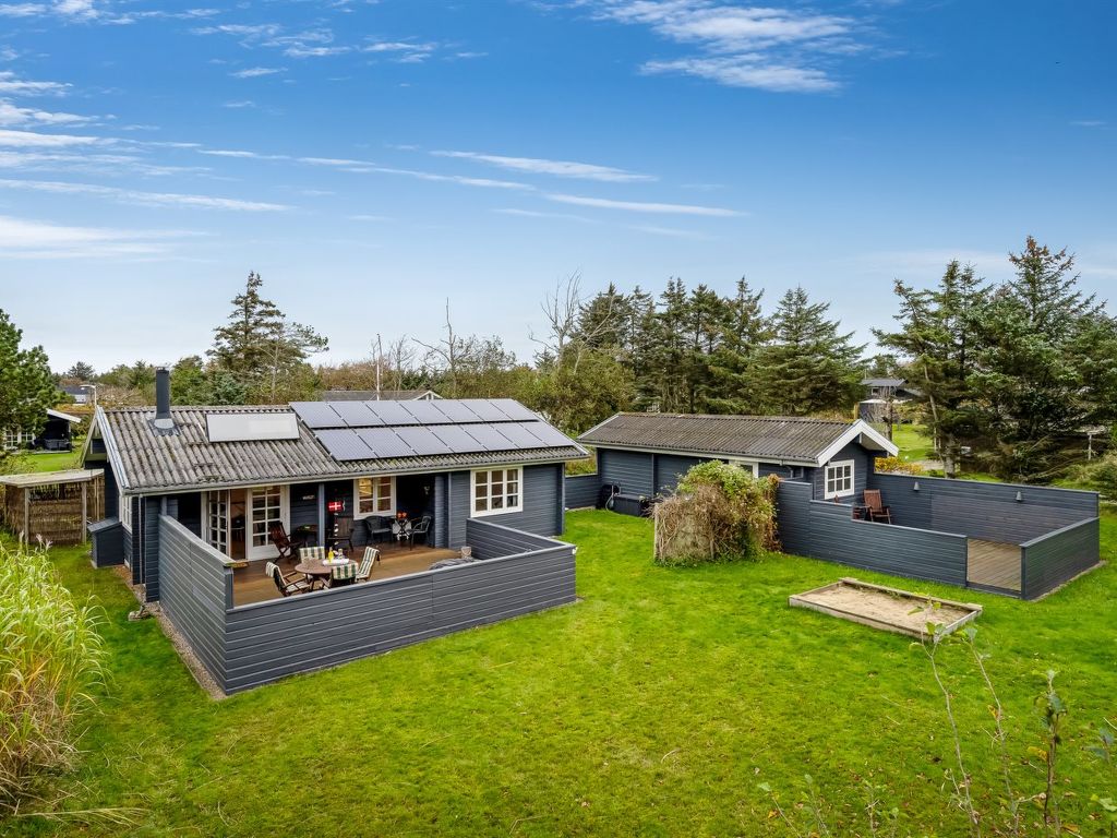 "Tammo" - 1.1km from the sea | Boeken bij Flickmyhouse