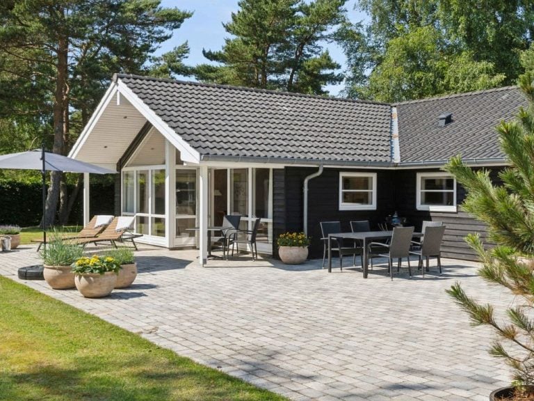 "Mando" - 600m from the sea | Boeken bij Flickmyhouse