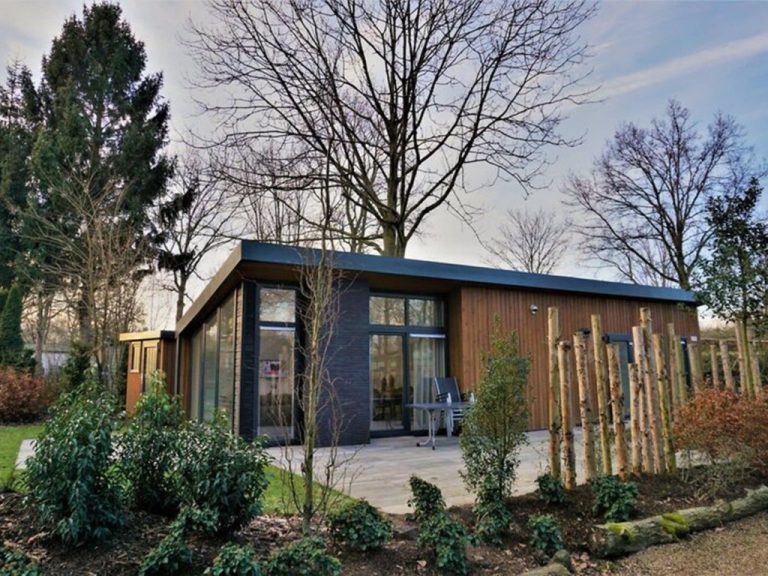 Pavilion 4 | Boeken bij Flickmyhouse