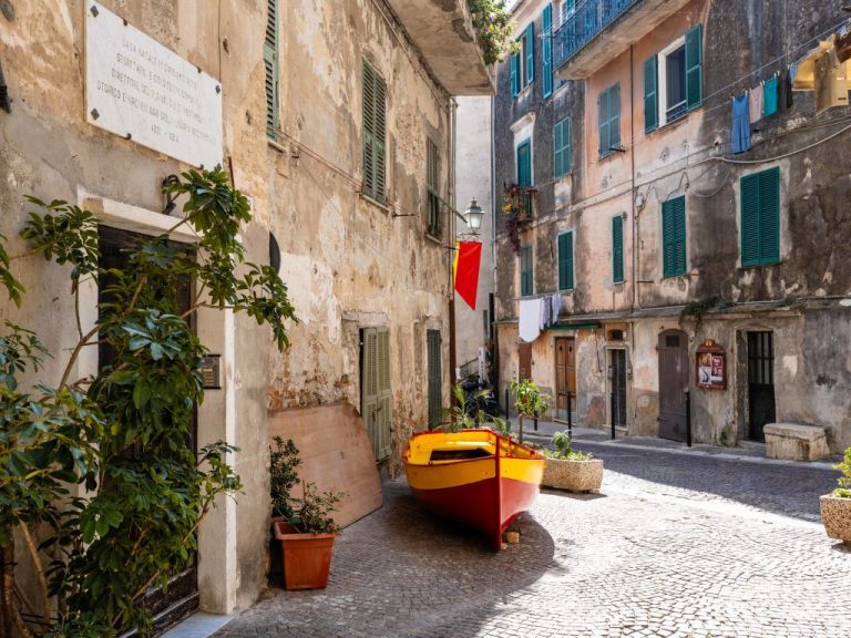 The Nest | Boeken bij Flickmyhouse