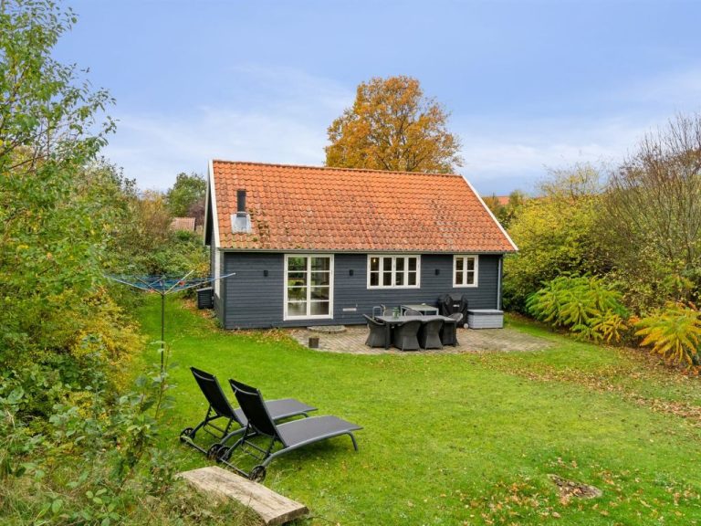 "Skyler" - 250m from the sea | Boeken bij Flickmyhouse