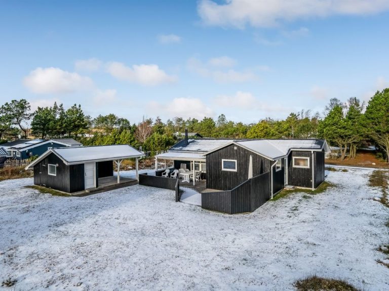 "Enken" - 450m from the sea | Boeken bij Flickmyhouse