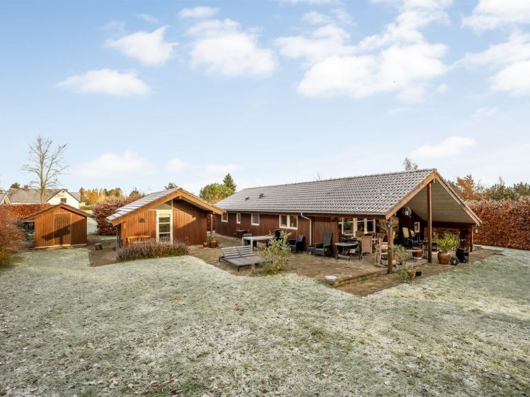 "Wyanet" - 600m from the sea | Boeken bij Flickmyhouse