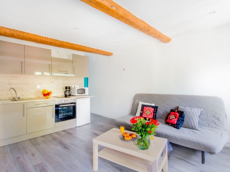 Studio Bazeilles | Boeken bij Flickmyhouse