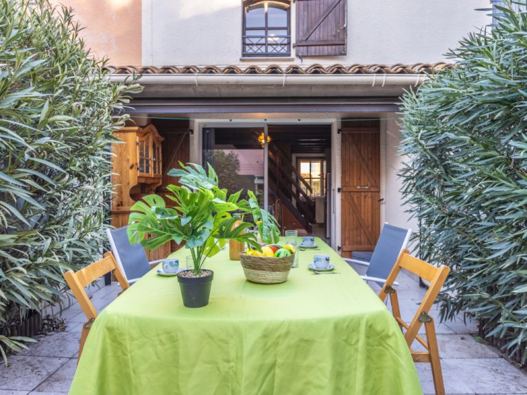 Cap Caddy | Boeken bij Flickmyhouse