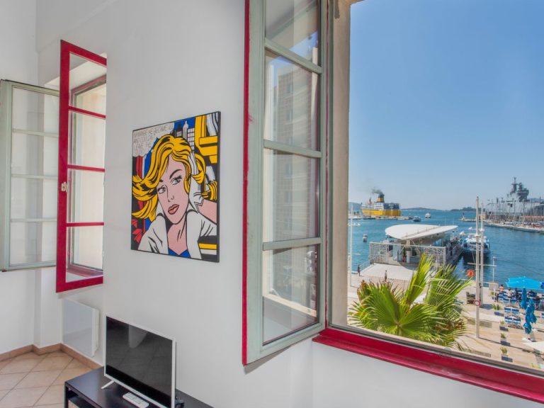 Studio Republique | Boeken bij Flickmyhouse