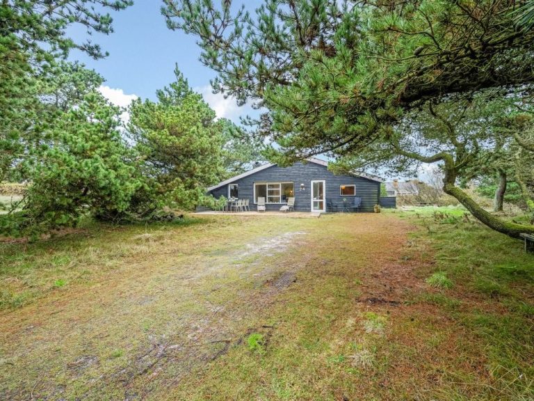 "Samuli" - 400m from the sea | Boeken bij Flickmyhouse