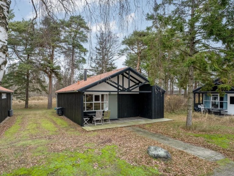 "Hinda" - 200m from the sea | Boeken bij Flickmyhouse