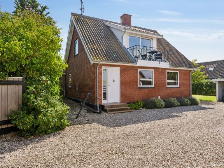 "Deljan" - 200m from the sea | Boeken bij Flickmyhouse