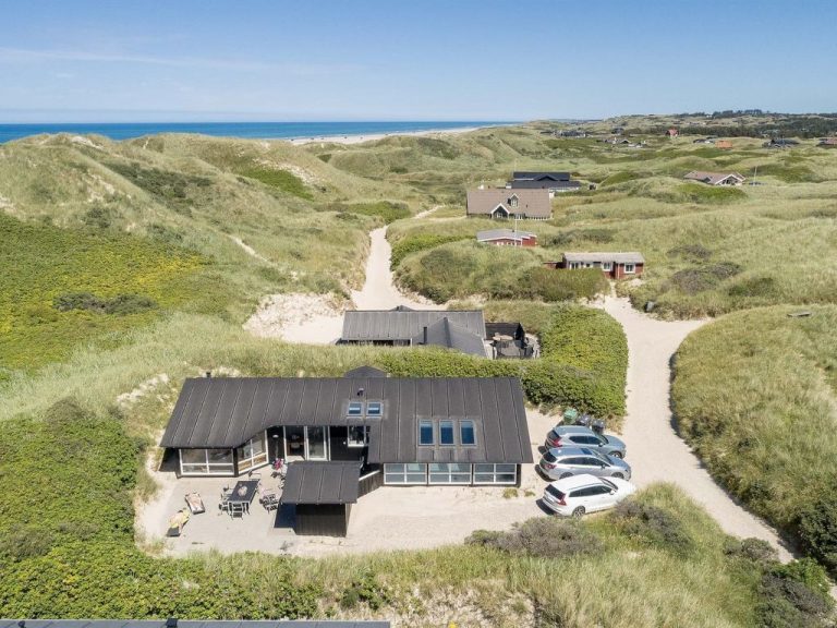 "Erma" - 125m from the sea | Boeken bij Flickmyhouse