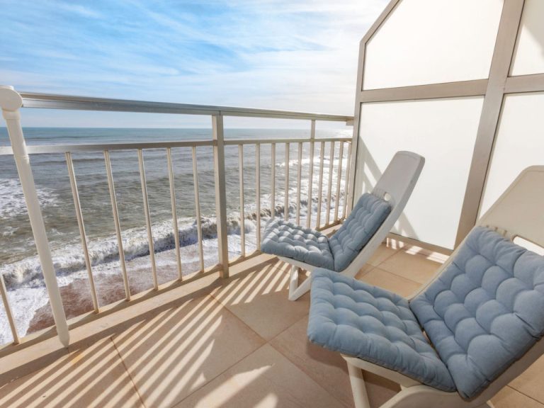 Los Rosales | Boeken bij Flickmyhouse