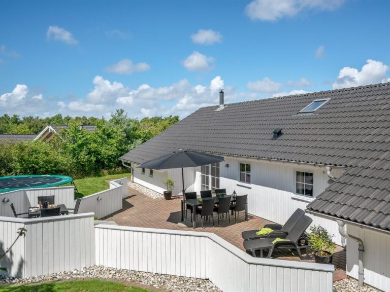 "Munder" - 1.2km to the inlet | Boeken bij Flickmyhouse